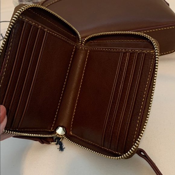 NWT - Dooney & Bourke Rich Chestnut Brown Florentine Leather Bag and Wallet - Picture 7 of 8